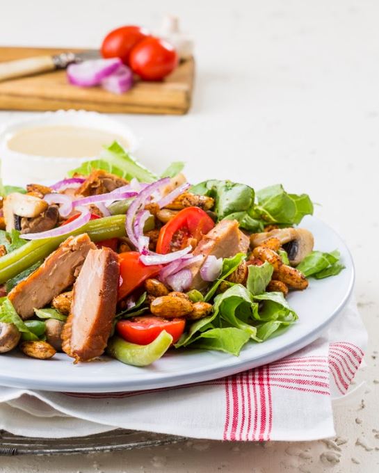 שולחן שבועות חגיגי