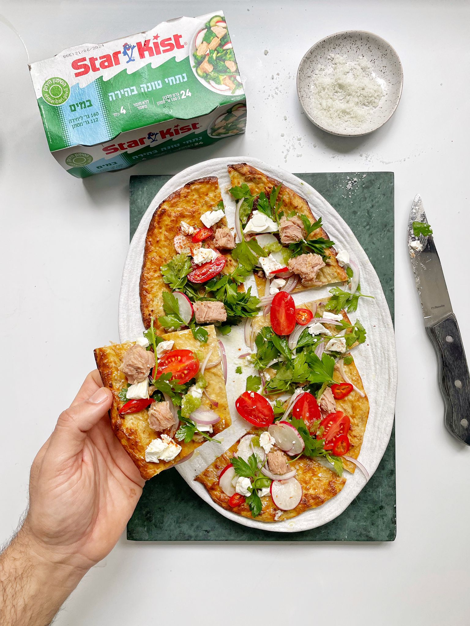 פוקאצ'ה מבצק טונה