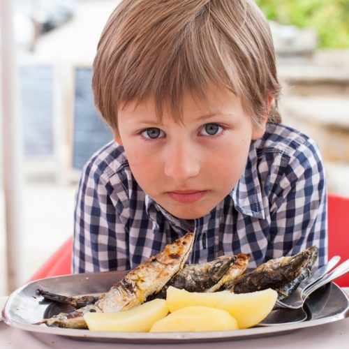 איך לגרום לילדים לאכול דגים