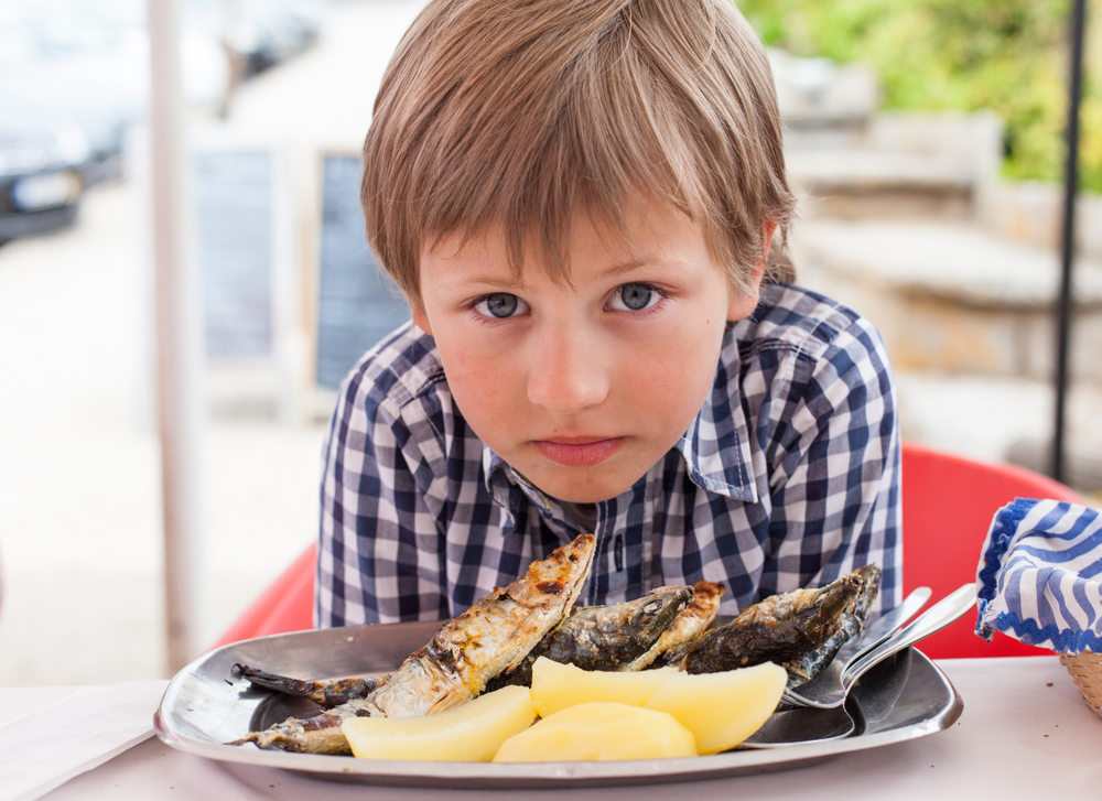 איך לגרום לילדים לאכול דגים