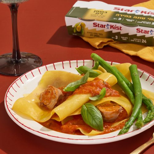 רביולי פתוח ברוטב עגבניות צלויות וטונה